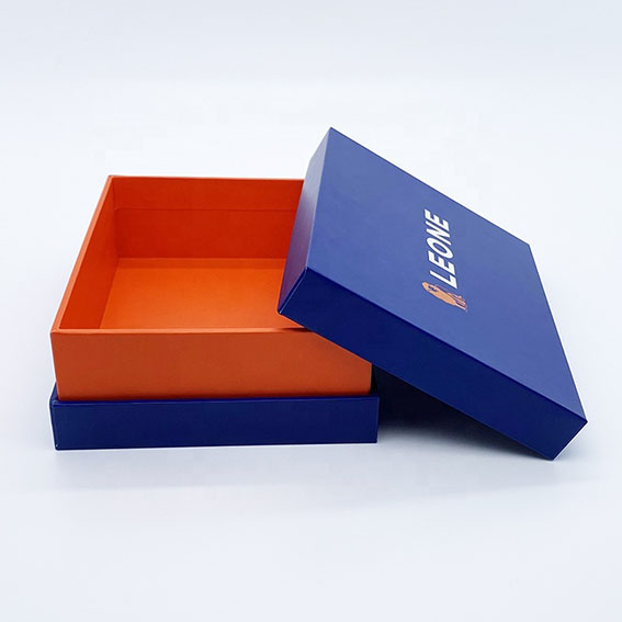 Custom-Lift-off-Lid-Shoulder-Neck-Rigid-Paper-Box